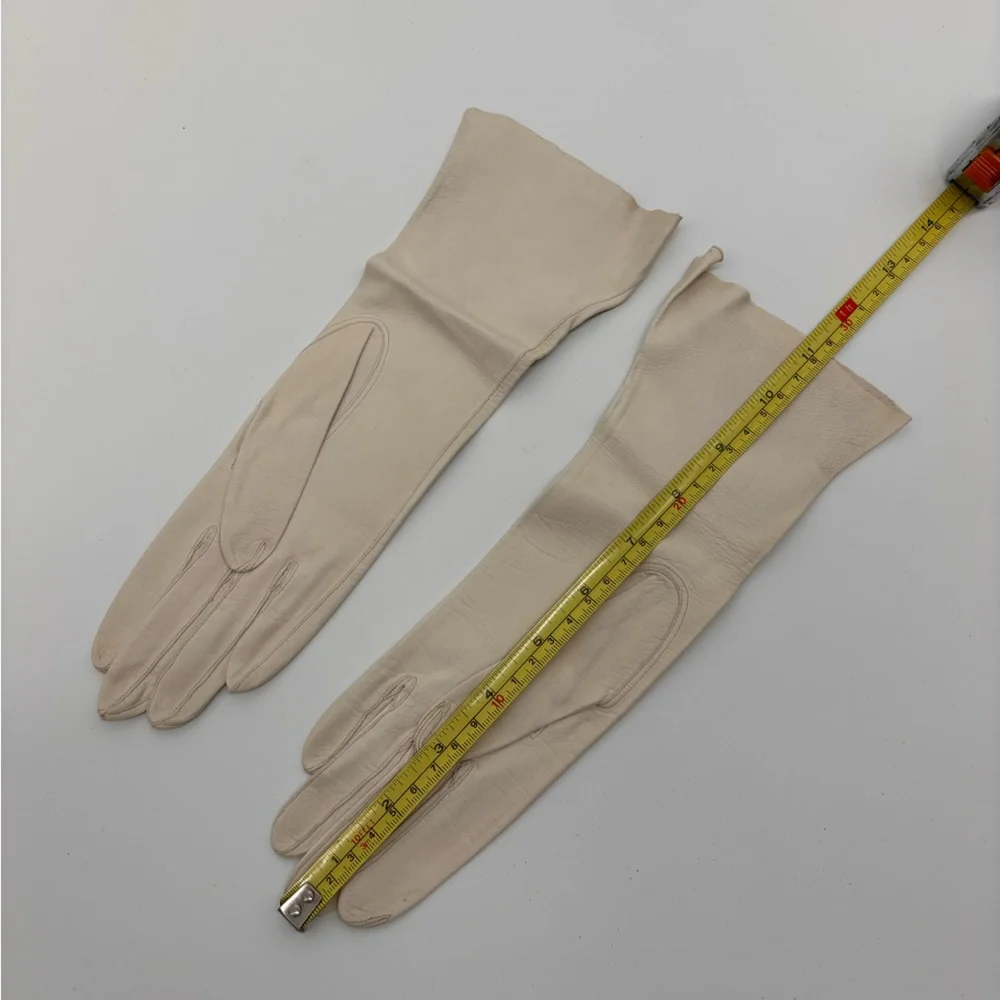 Vintage Buttery Soft Kid Leather Gloves – Cream – 1950s  – Approx 12